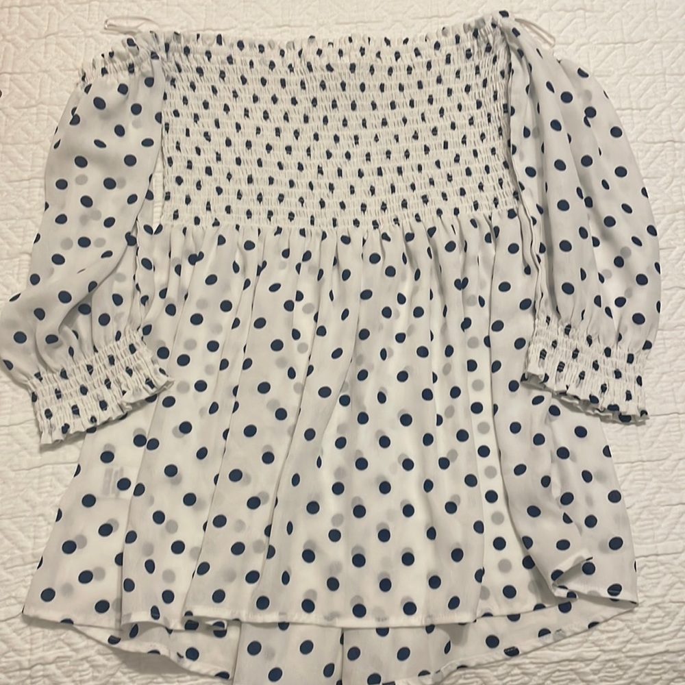 Super cute top.